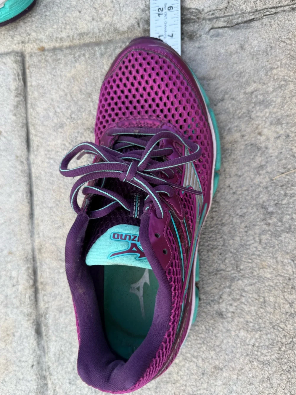 Mizuno Womens 8 Wave Enigma 5 Purple Teal Low Top Fabric Running Shoes